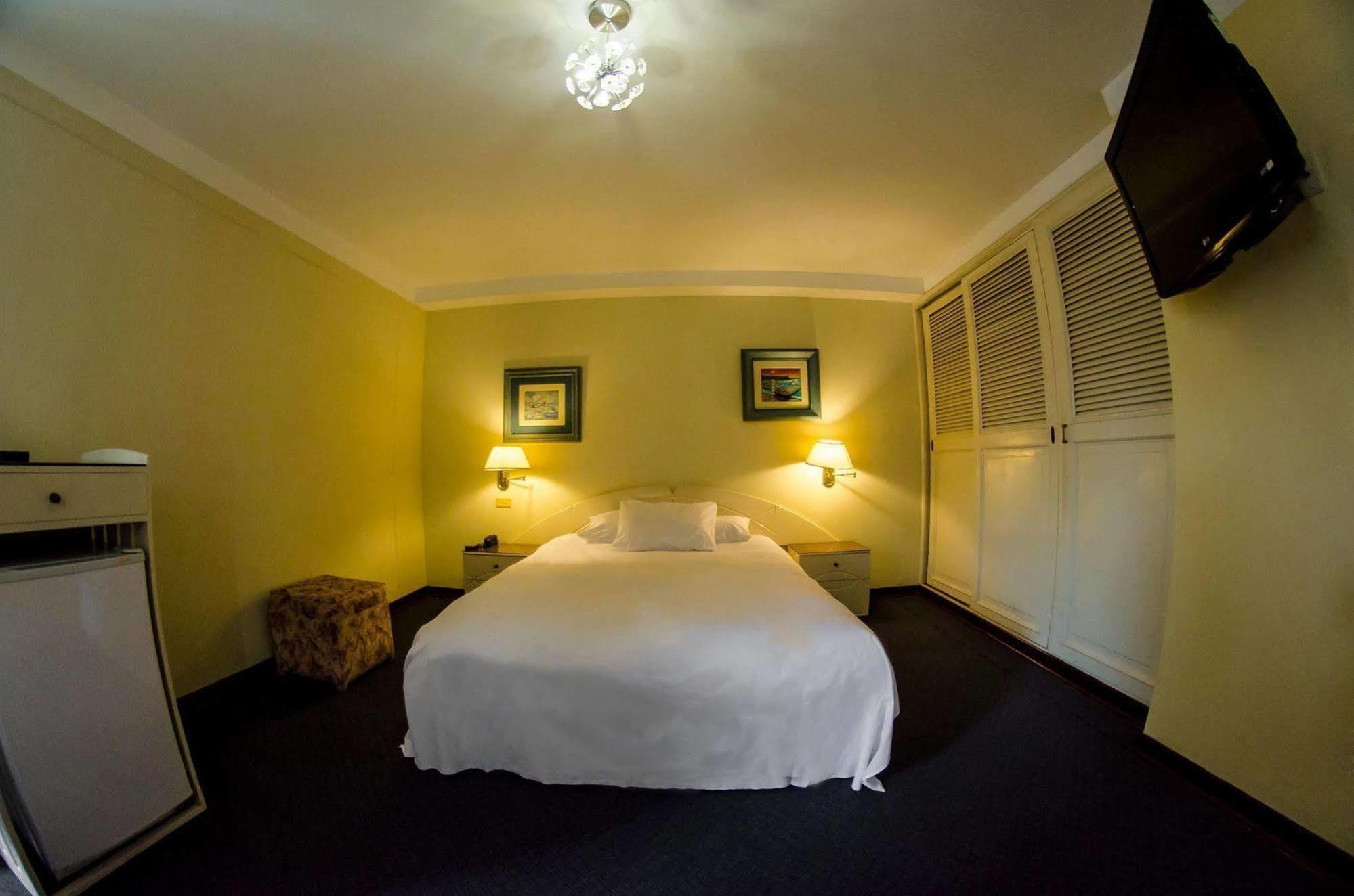 Gran Bolivar Hotel - Trujillo, Peru Dış mekan fotoğraf
